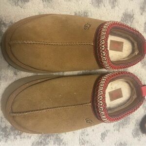 UGG platform talisman size 8